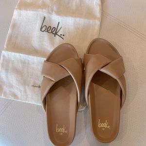 Size 10 nude leather beek sandal.